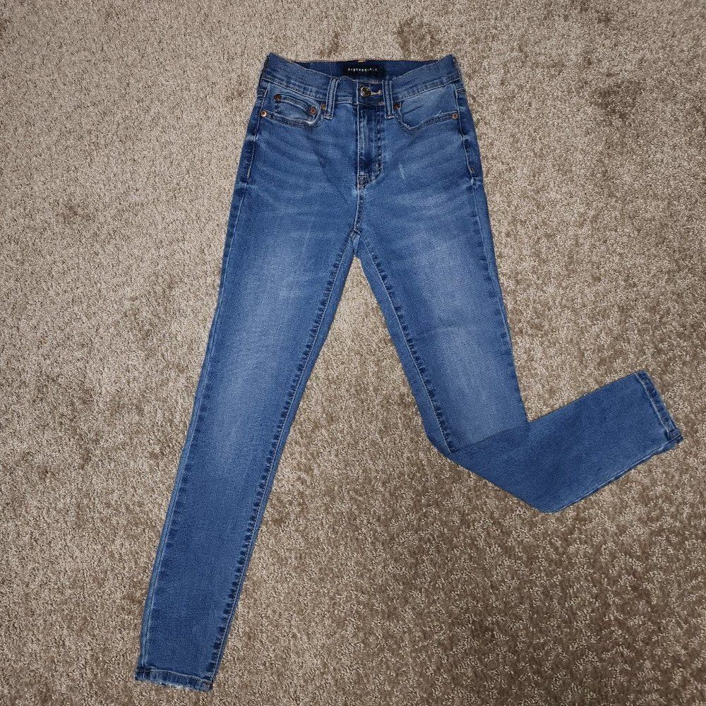 Aeropostale High-Rise Jegging Size 00